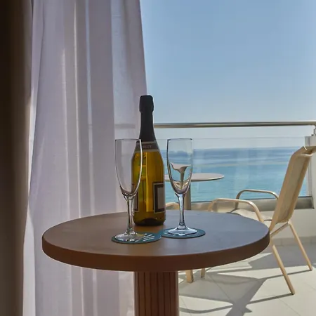 Aluasoul Zakynthos (adults Only) ホテル 4*
